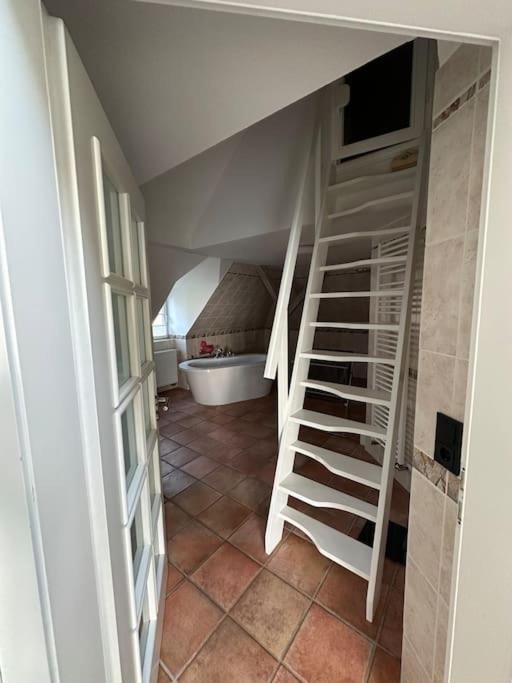 Panorama Penthouse In Wunderschoener Villa Kassel Dış mekan fotoğraf